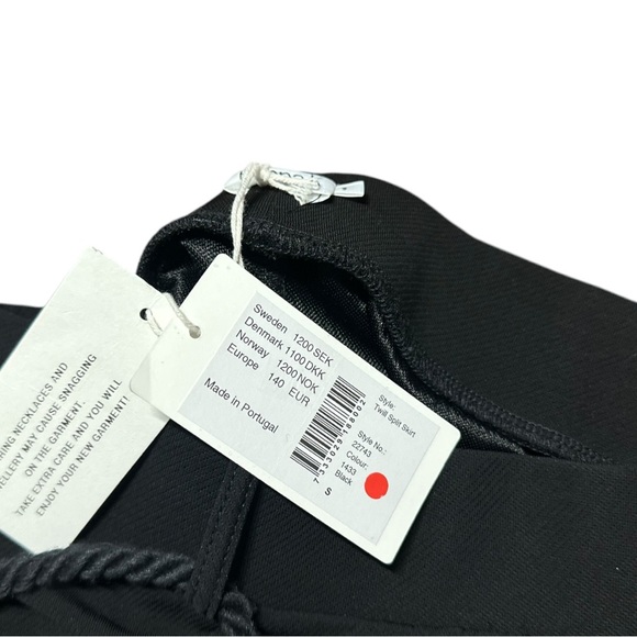 NWT Filippa K Twill Split Skirt in Black Size S - Picture 8 of 8